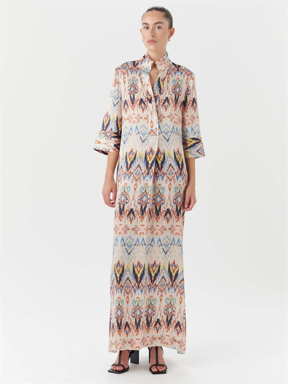 Dea Kudibal Helga Kjole, Ikat Salsa